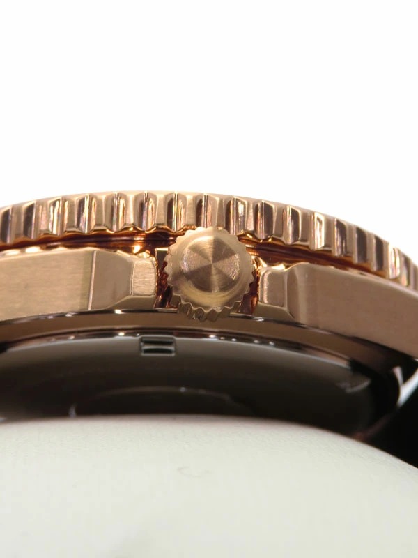 1723284030011-4-11zon