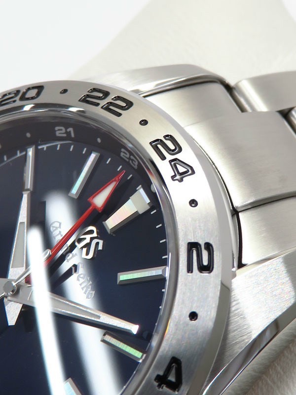 8-26e679e6-e9c6-40a1-b7c2-145274f44762