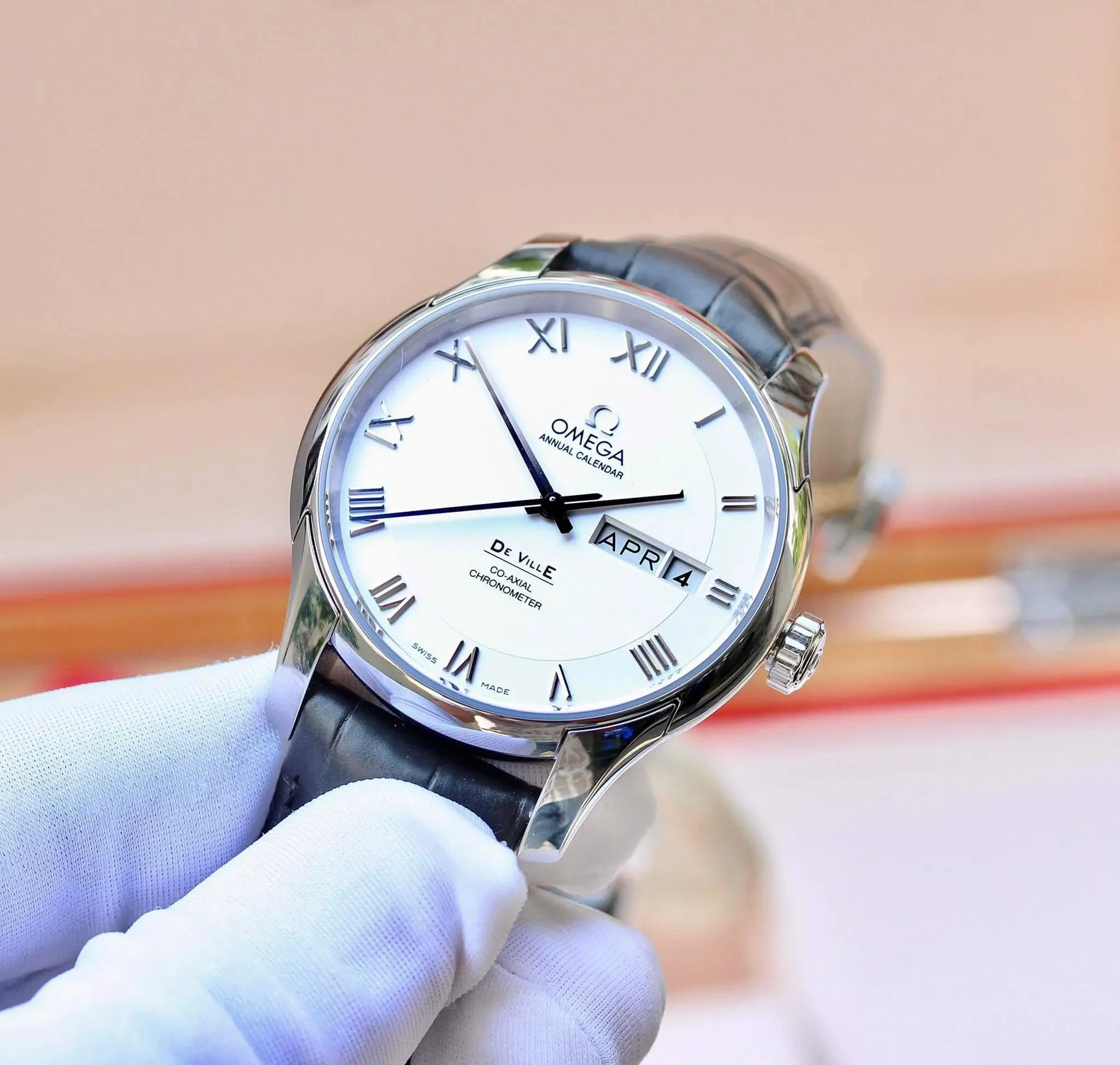 mặt trước của Omega De Ville Co-Axial Chronometer Automatic 431.53.41.21.13.001